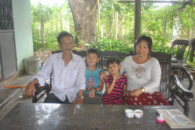 Giữa khô cằn sỏi đá, hạnh phúc vẫn đâm chồi