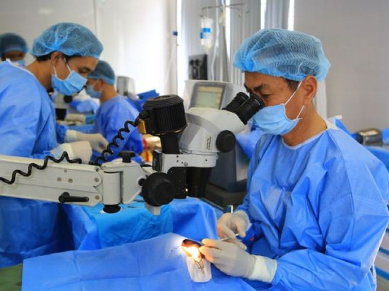 Phẫu thuật mắt miễn phí cho người cao tuổi tỉnh Phú Thọ
