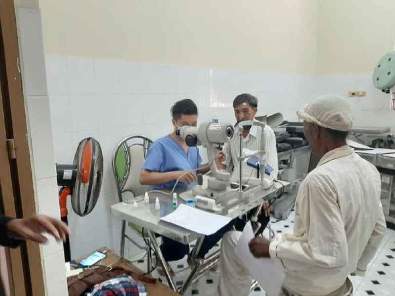 Huyện Hội Tuy Phong, tỉnh Bình Thuận: 450 người được khám, phẫu thuật mắt miễn phí