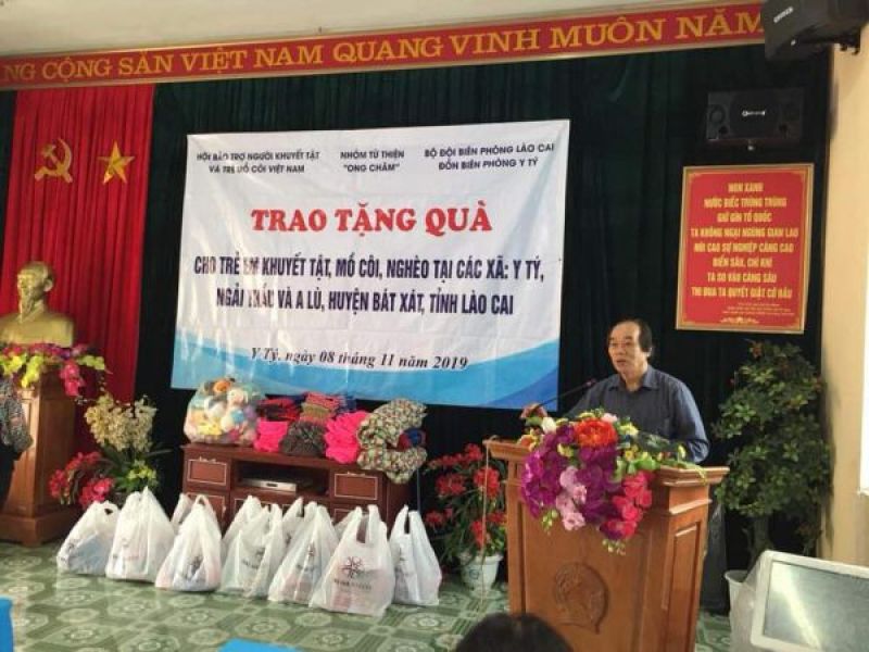 Trung ương Hội: Gần 100 triệu đồng tặng quà trẻ em khuyết tật, mồ côi nghèo huyện Bát Xát, Lào Cai