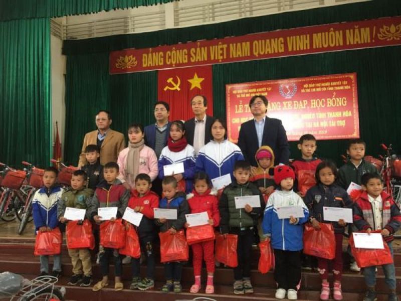 Trung ương Hội: Trao tặng học bổng, xe đạp cho các đối tượng tại Thanh Hóa, Nghệ An, Hà Tĩnh