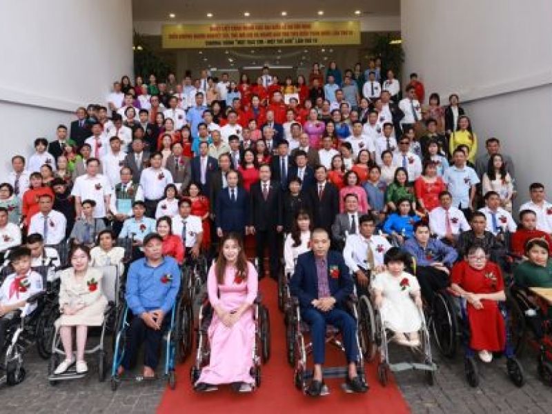 Biểu dương 368 người khuyết tật, trẻ mồ côi và người bảo trợ tiêu biểu toàn quốc năm 2024