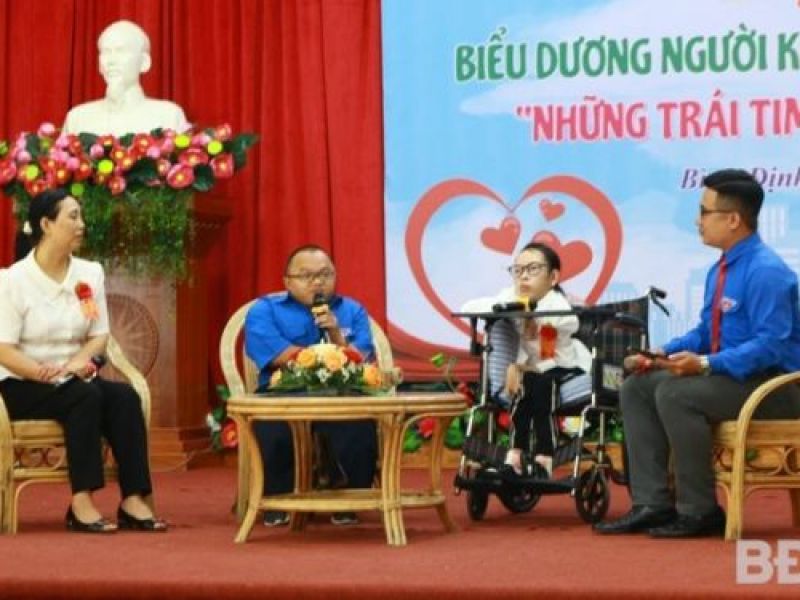 Hội nghị biểu dương người khuyết tật, trẻ mồ côi và người bảo trợ tiêu biểu tỉnh Bình Định lần VIII