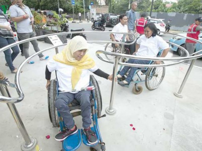 Vỉa hè thủ đô Jakarta, Indonesia: Thân thiện với người khuyết tật