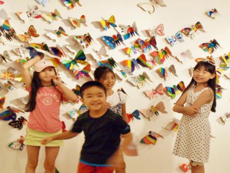 Hơn 1.300 cánh bướm của trẻ khuyết tật khắp thế giới trưng bày tại Hà Nội