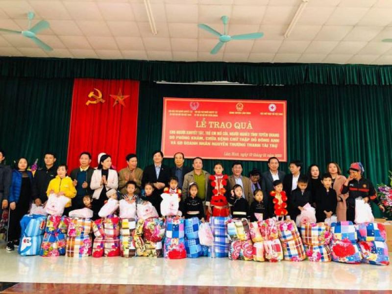 Trung ương Hội: 200 suất quà tết cho đối tượng có hoàn cảnh đặc biệt tỉnh Tuyên Quang