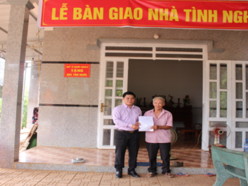 Bình Phước: Trao nhà tình nghĩa cho gia đình chính sách, người có công trên địa bàn xã Long Tân