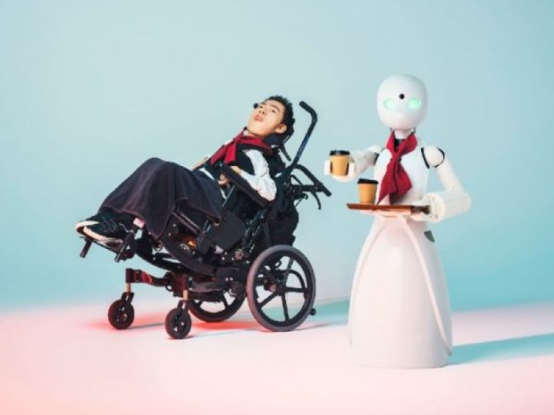 Quán cà phê robot điều hành bởi người khuyết tật