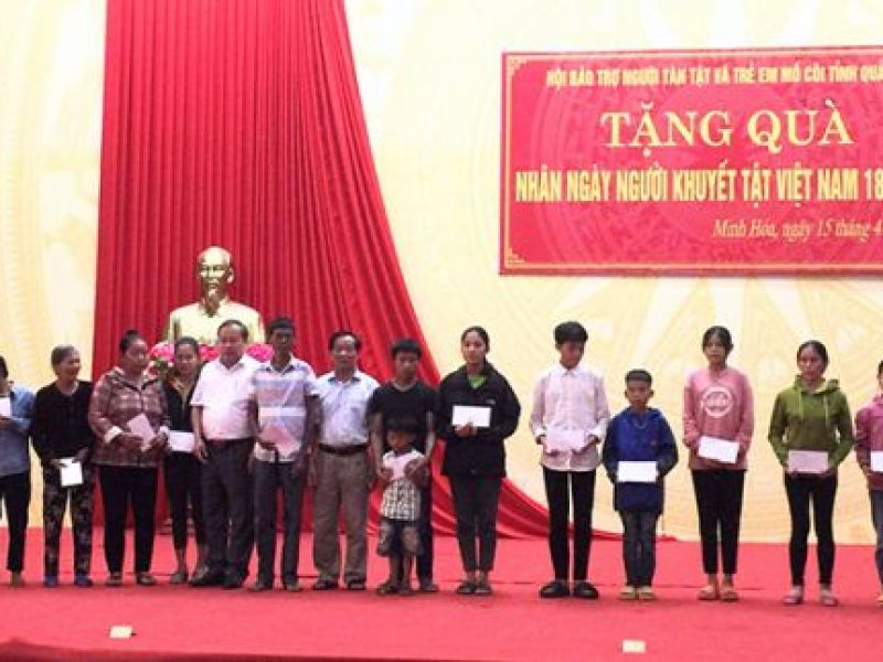Tỉnh Hội Quảng Bình: Trao quà cho người khuyết tật, trẻ mồ côi tại huyện Minh Hóa và Lệ Thủy