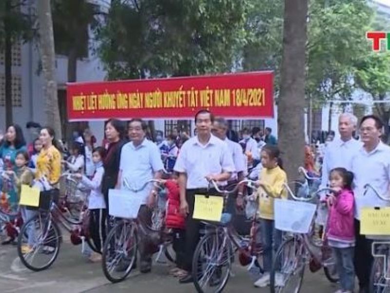 Tỉnh Hội Thanh Hóa trao tặng học bổng, xe đạp cho 220 trẻ em gái mồ côi, khuyết tật có hoàn cảnh khó khăn