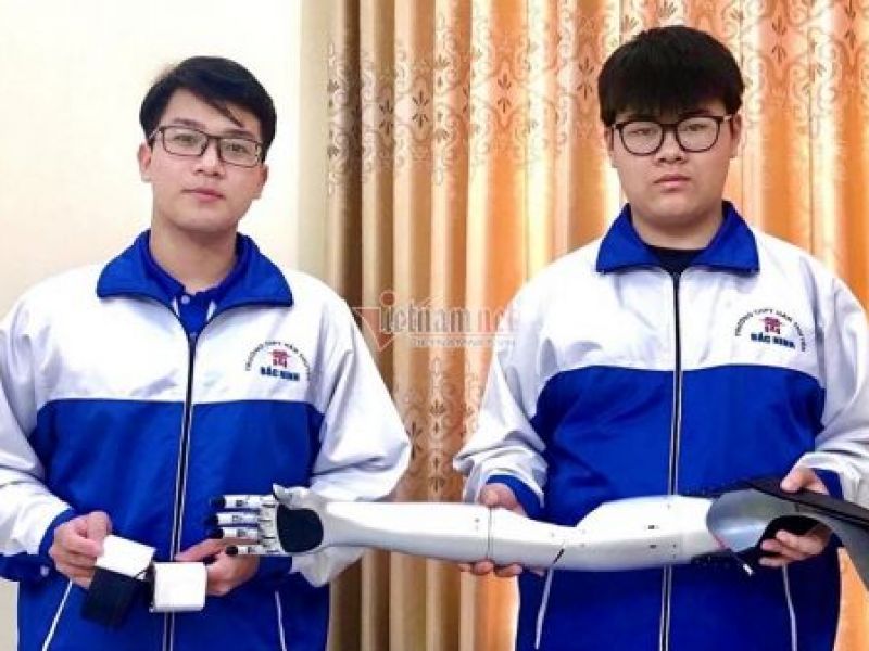 Điều đặc biệt ở 'cánh tay robot' đạt giải quốc tế của học trò Bắc Ninh