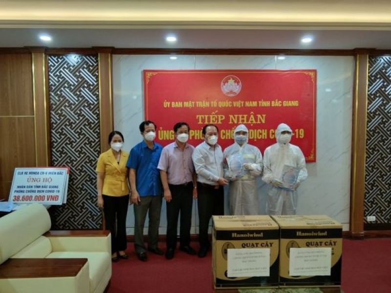 Trung tâm hướng nghiệp dạy nghề, hỗ trợ trẻ thiệt thòi “chia lửa” cùng tỉnh Bắc Giang