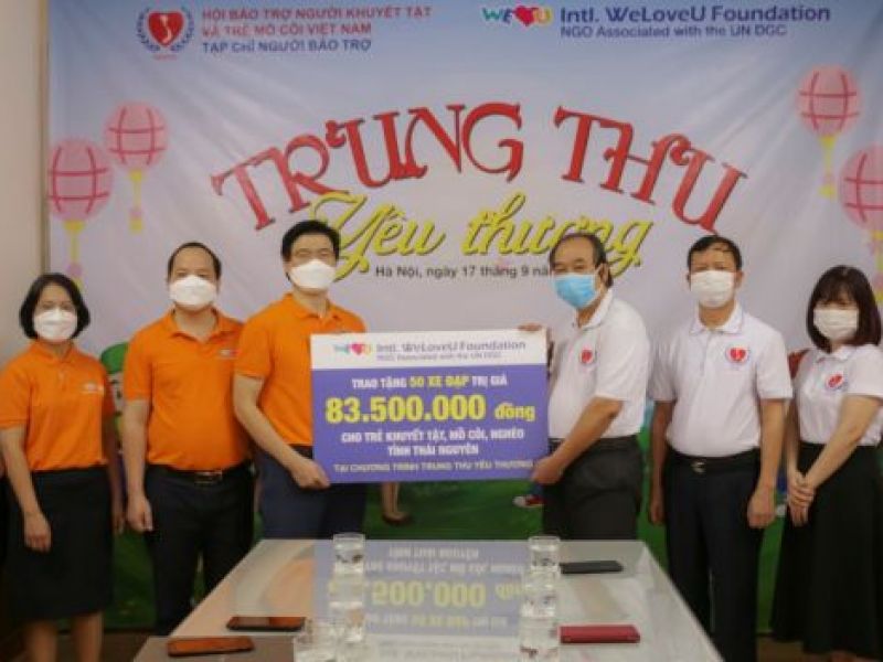 Thái Nguyên: Tổ chức WeLoveU Quốc tế hỗ trợ 50 xe đạp cho các em học sinh khó khăn