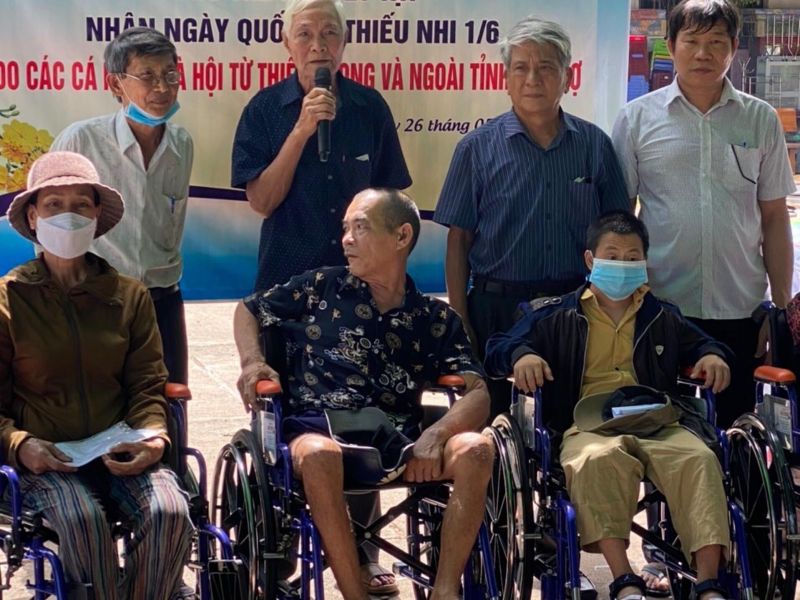 Tỉnh Hội Phú Yên: Tặng 200 suất quà và 10 xe lăn cho người khuyết tật, trẻ mồ côi