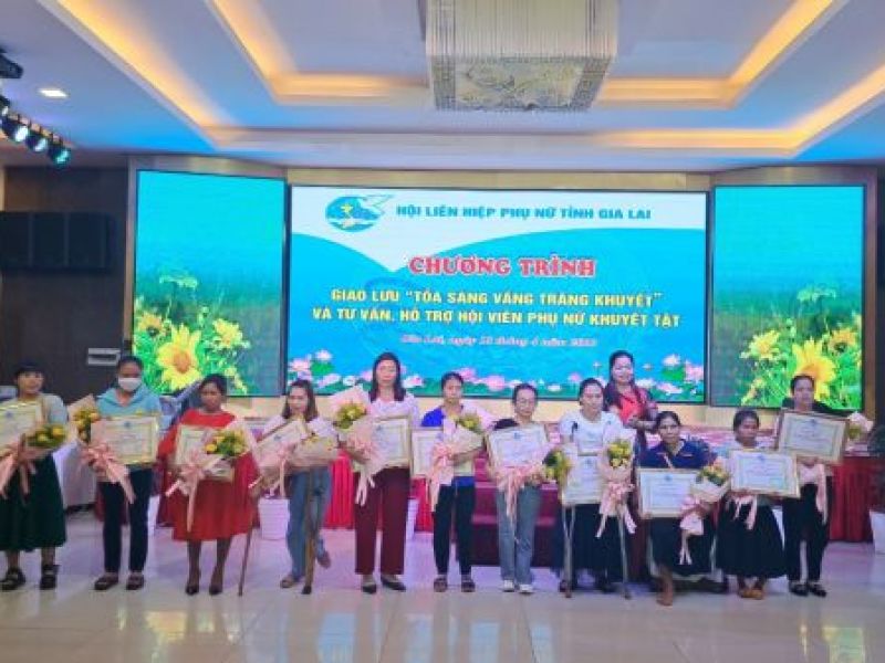 Tỉnh Hội Gia Lai: Thăm hỏi, tặng quà người khuyết tật nhân ngày Người khuyết tật Việt Nam