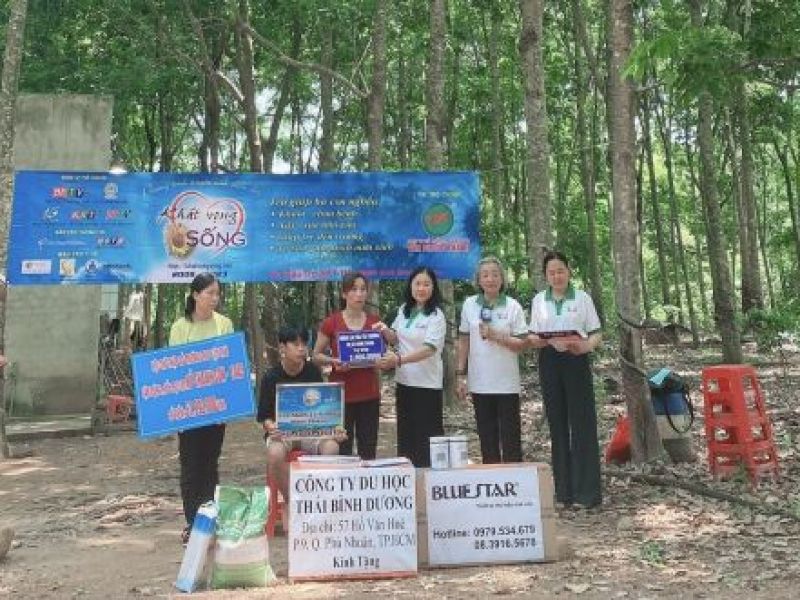 Tỉnh Hội Bình Phước: Trên 283 triệu đồng hỗ trợ gia đình chị Lương