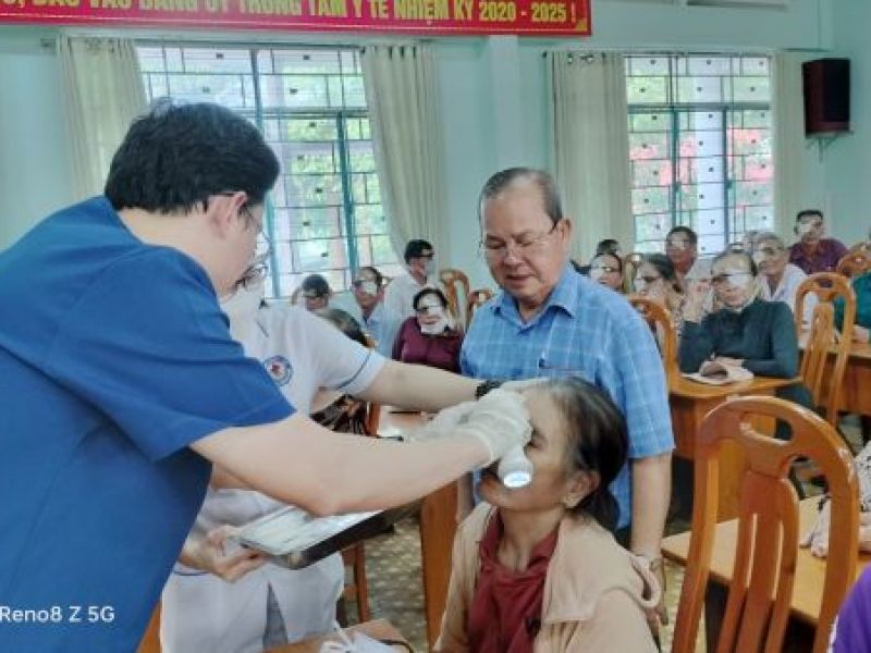 Tỉnh Hội Bình Thuận: Khám, mổ mắt miễn phí cho bệnh nhân nghèo