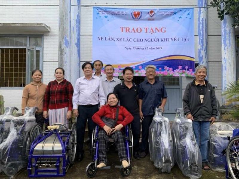 Tỉnh Hội Phú Yên: Tổng kết hoạt động Hội năm 2023 và trao tặng xe lăn, xe lắc cho người khuyết tật