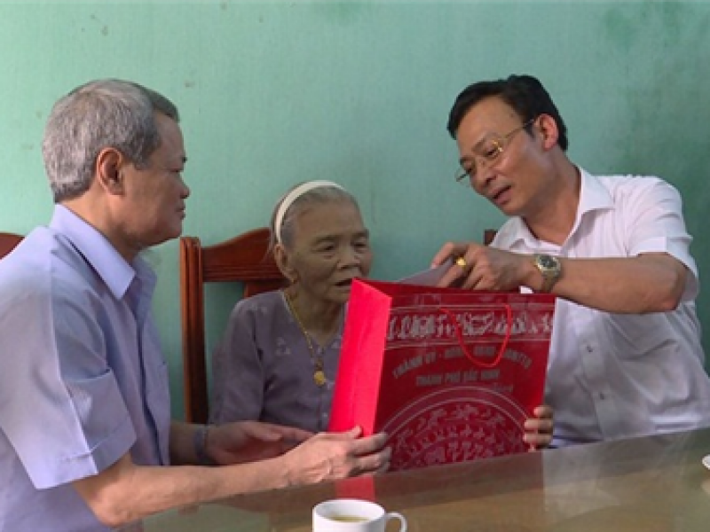 Bắc Ninh: 42,9 tỷ đồng tặng quà Tết cho các đối tượng