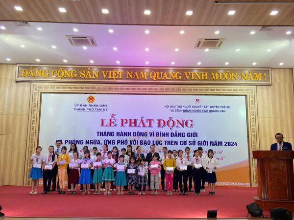 Quang Nam phat dong.jpg2