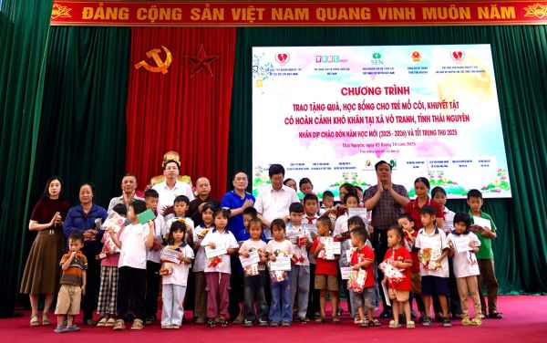 PCT H và tập thể