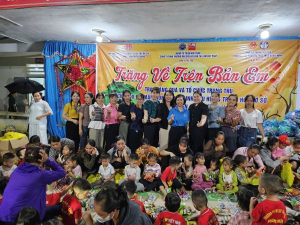 Quảng Ninh trao Tuyên Quang