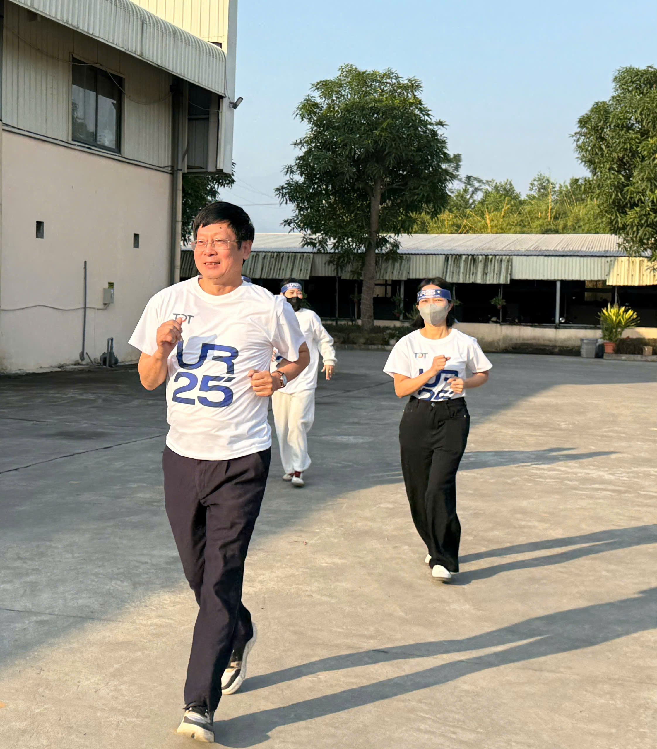 z7278611610512_739208bd667b42cd1972715c2288e2fa