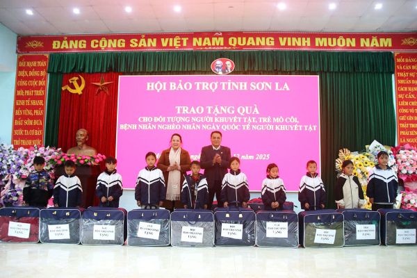 z7472052551049_7325af3733b8788c72db6c911dcdac8a