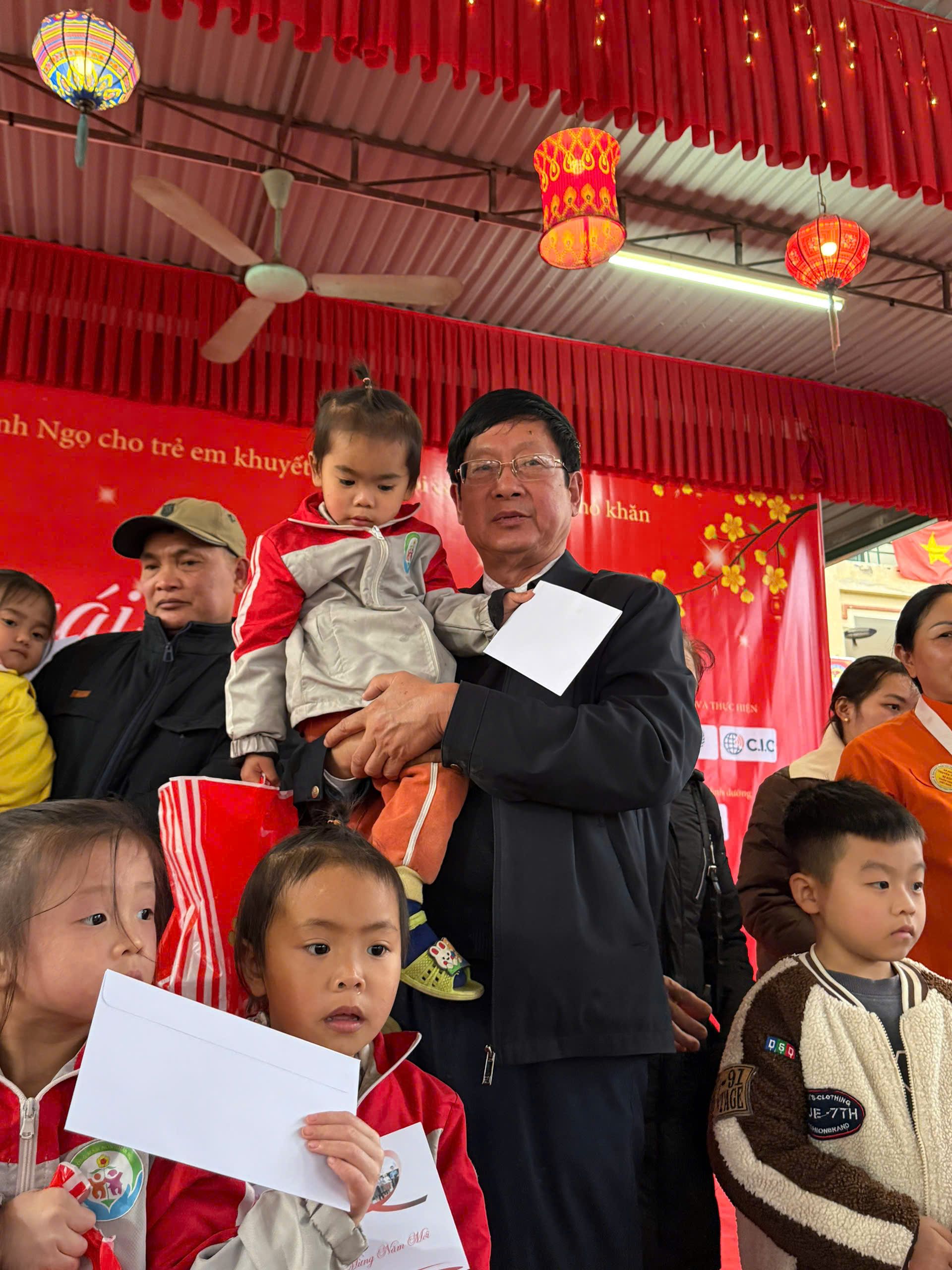 z7472359115074_1d4d953b662fe970a76013c00e76a4e5