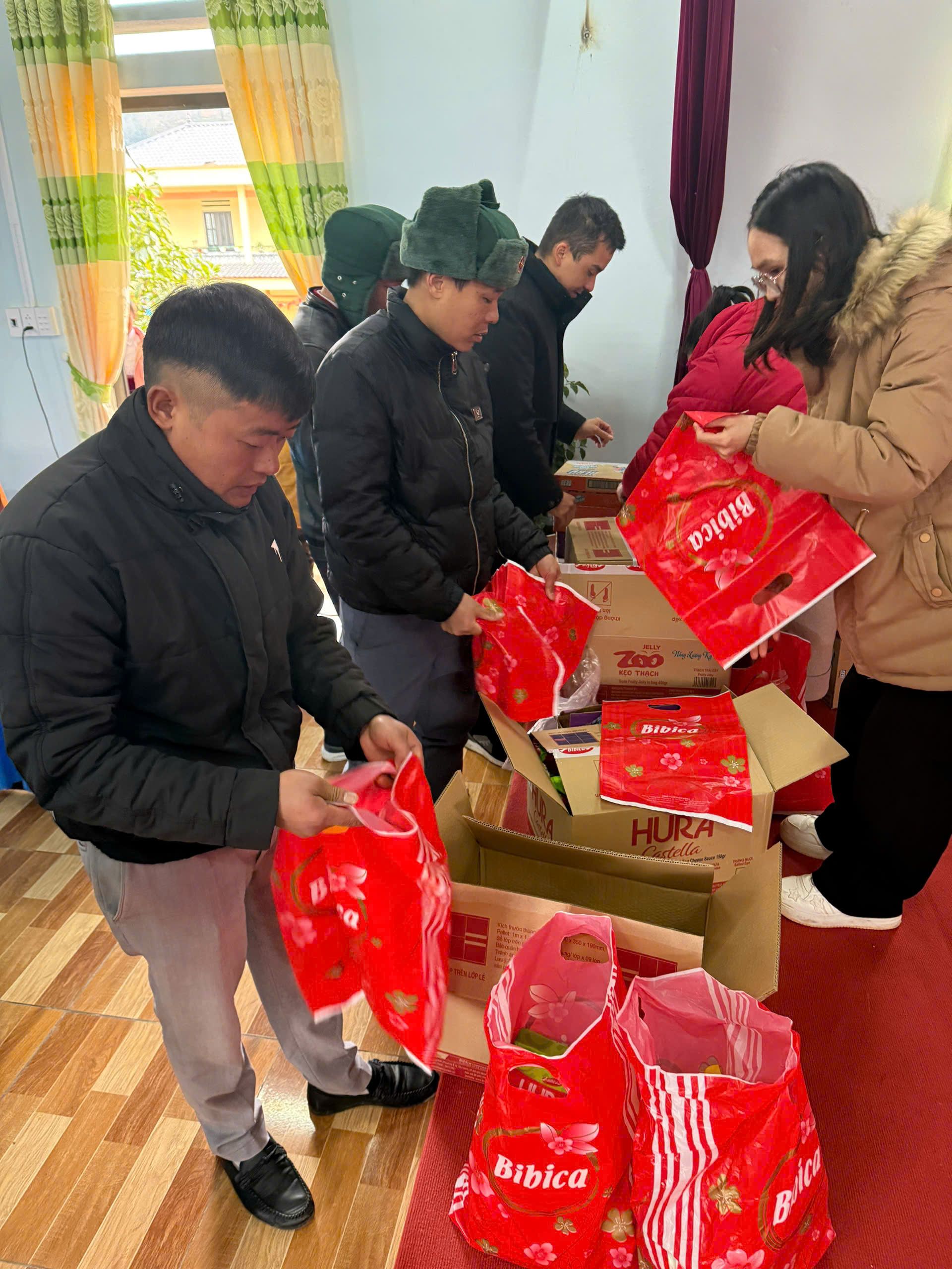 z7472469981637_e1abe69551a35339b06c217a4b316931