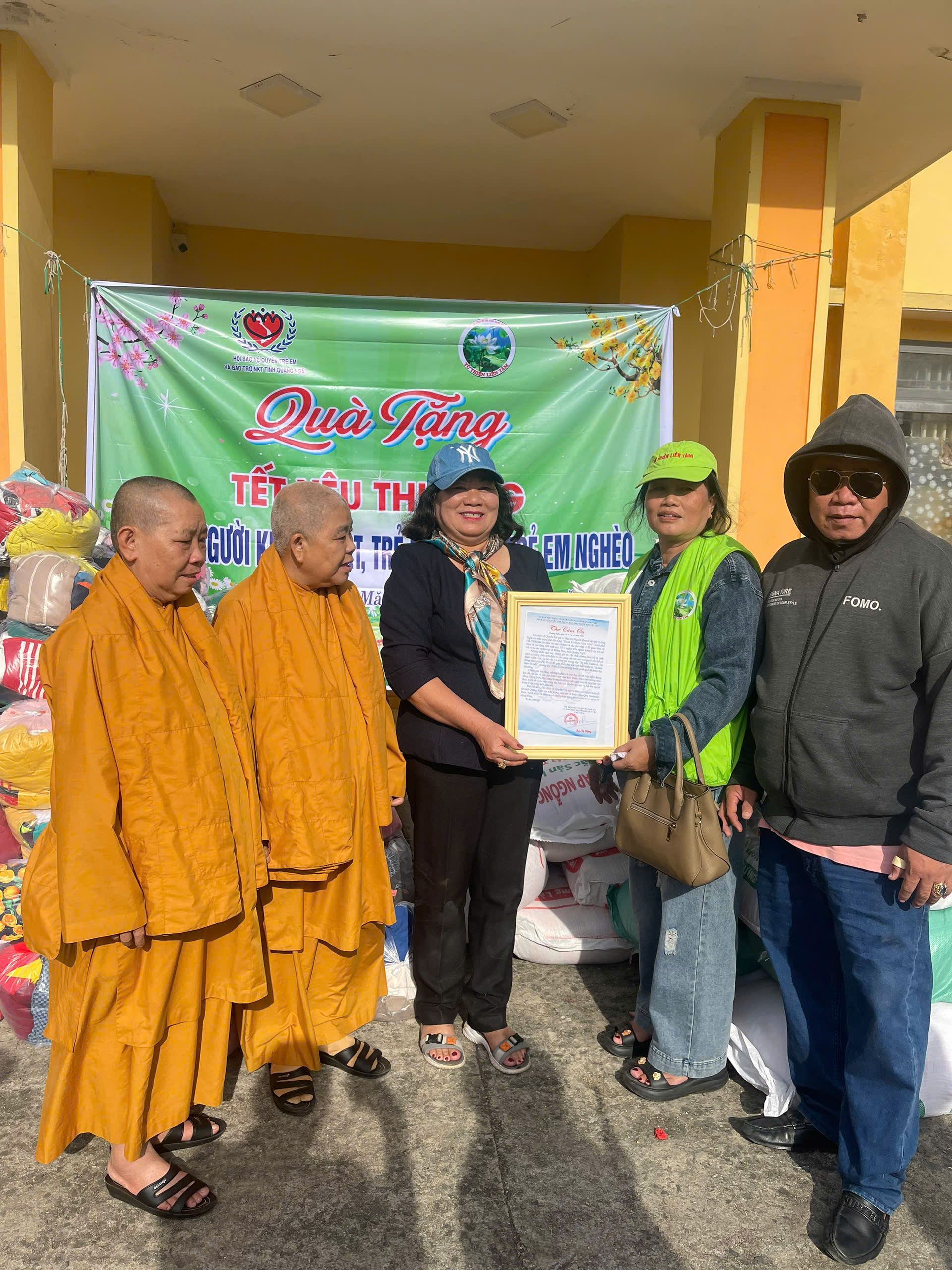 gen-h-z7484767889604_3636183d1f2e41d2f11a9be213bae6dc