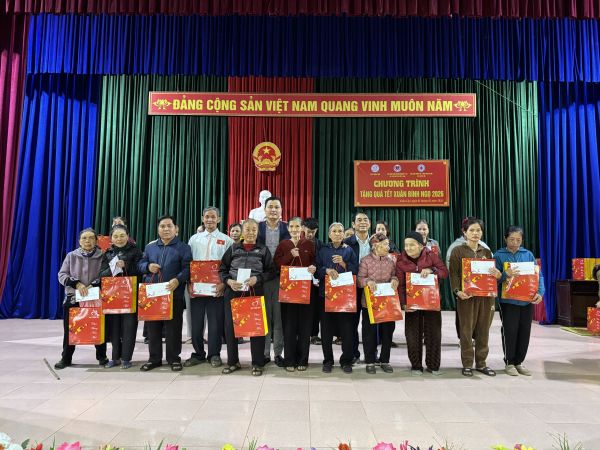 z7490466675182_7ace33ae7a236792006fac84eddd4af5